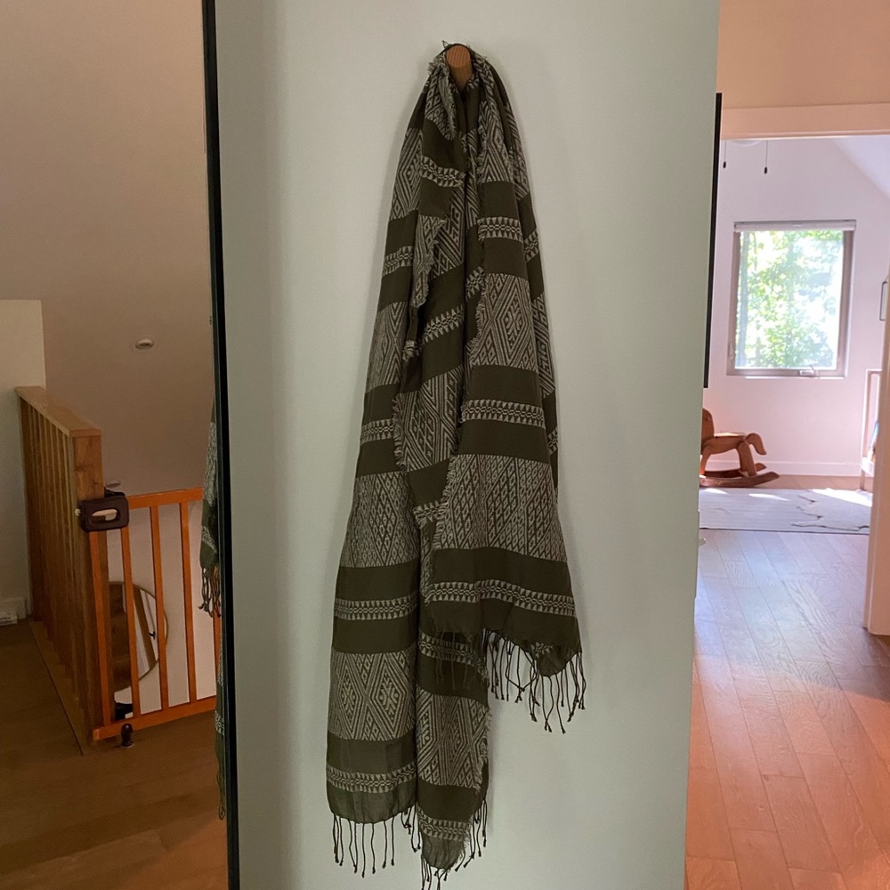 Madewell green scarf